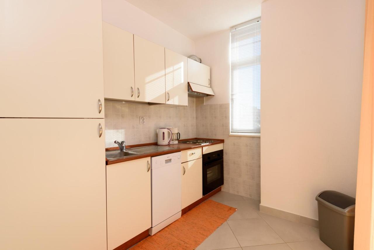 Apartmani Petra Trogir Zewnętrze zdjęcie