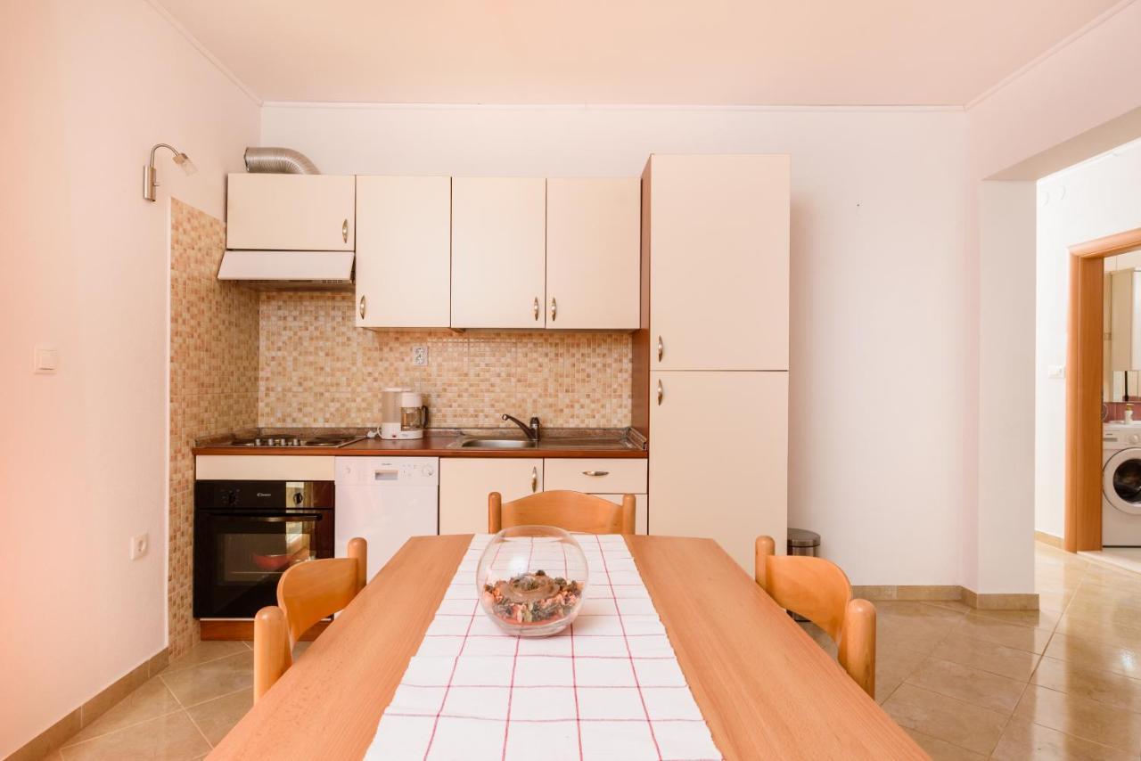 Apartmani Petra Trogir Zewnętrze zdjęcie