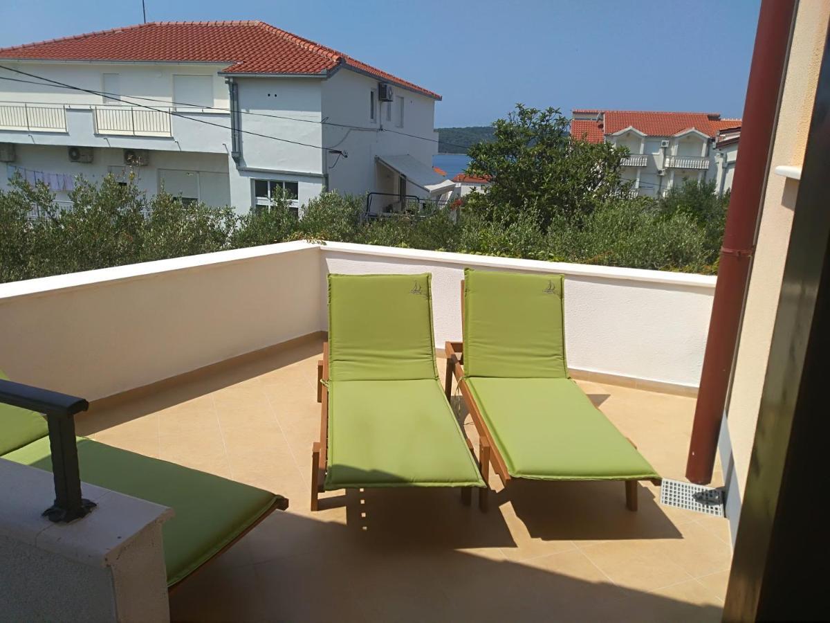 Apartmani Petra Trogir Zewnętrze zdjęcie
