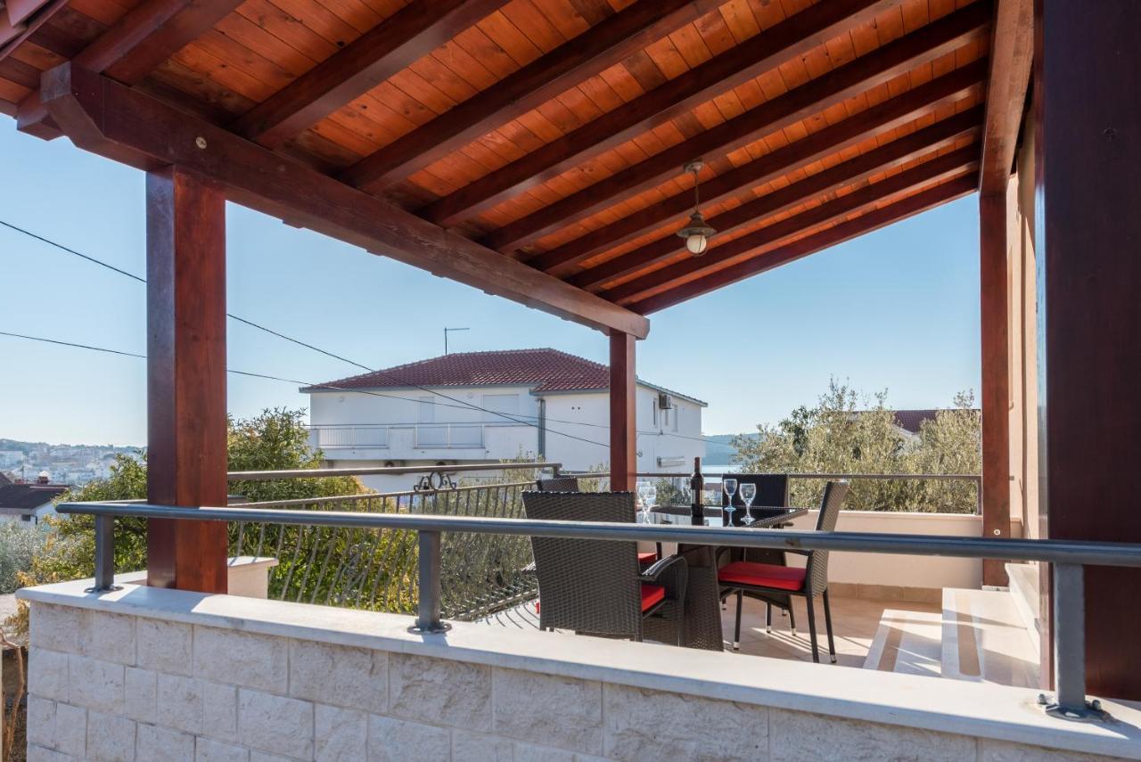 Apartmani Petra Trogir Zewnętrze zdjęcie